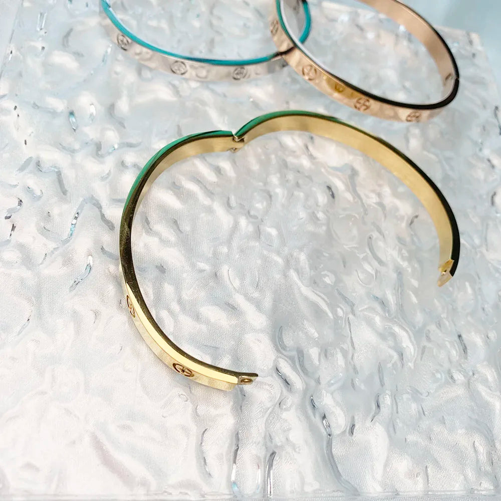 2024 Cross Design Bracelet&Bangle Gold Color Waterproof Stainless Steel Luxury Brand Bangles for Women Gift Drop Shipping
